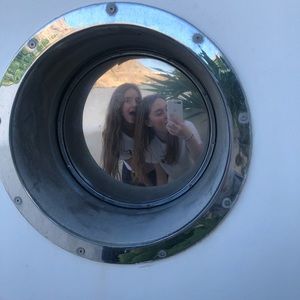 Meet your Posher, Ciara